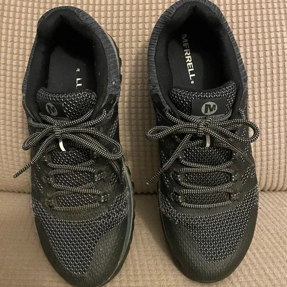 Merrell Black and Gray Athletic Trail Shoes with Mesh Upper. Amazing condition! - Picture 4 of 5